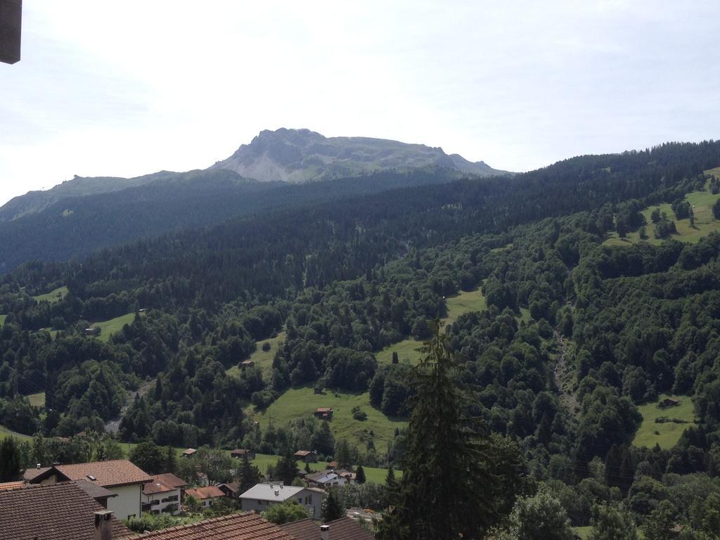 Hotel Old-Jnn Saas im Prattigau Quarto foto