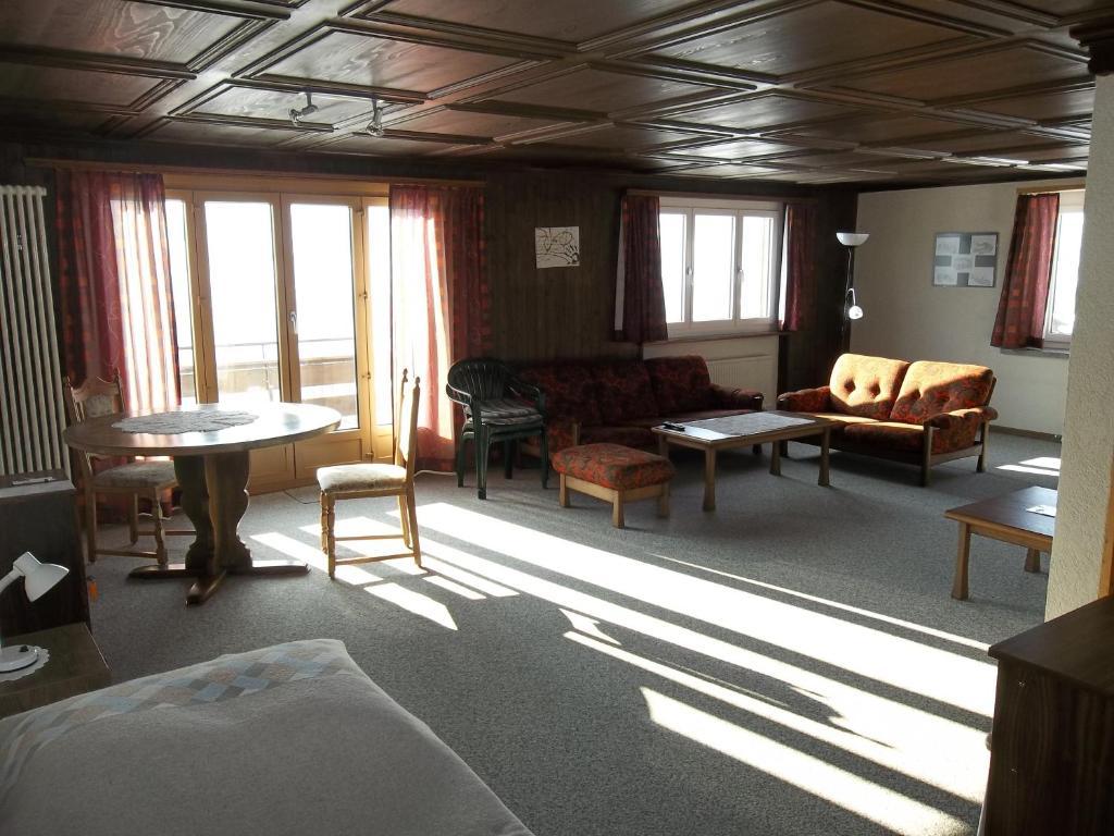 Hotel Old-Jnn Saas im Prattigau Quarto foto