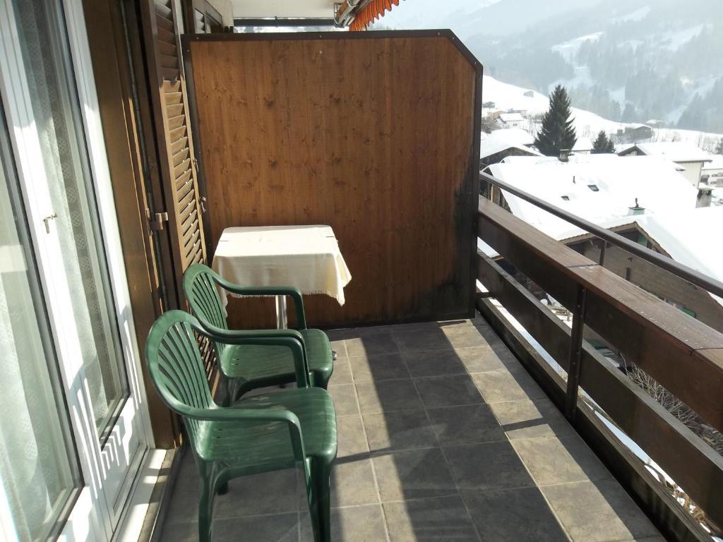 Hotel Old-Jnn Saas im Prattigau Quarto foto